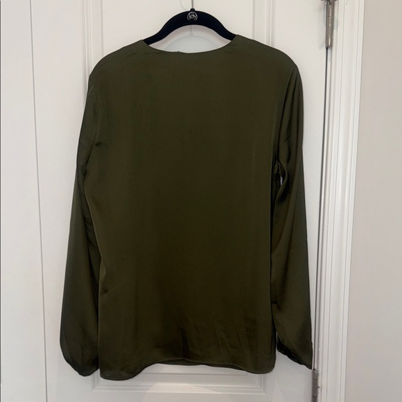 Banana Republic Khaki Green Blouse - Picture 8 of 8